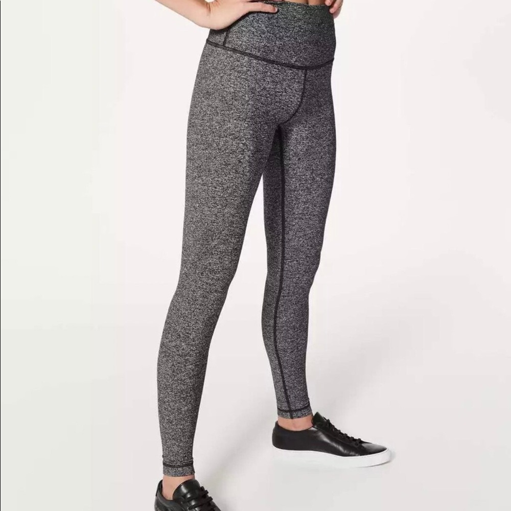 Lululemon NWOT Size 6 Wunder Under Yoga Pants High-Rise 28’